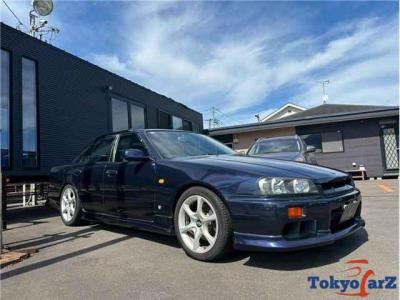 Nissan Skyline 25gt-x Turbo.